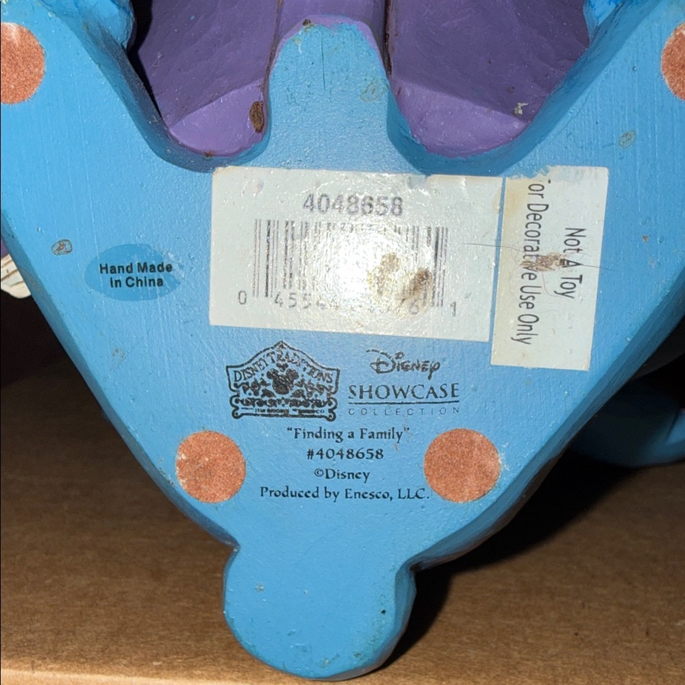 Disney Traditions Jim Shore Stitch “Finding a Family” Figurine #4048658 - Picture 3 of 6